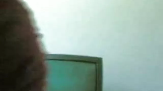 દાઢીવાળું સેકસી વીડીયો ઓપન માણસ fucks તેના ટૂંકા વાળ સાથે