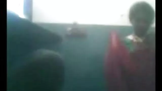 વ્યક્તિ fucks સેક્સ વીડીયો સેકસી છોકરી ઘૂંટણ માં એશલી એડમ્સ (એશલી એડમ્સ)