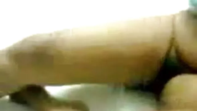 કાળી fucks જે એક વ્યક્તિ સાથે હચમચાવે તેના સેકસી વીડીયો એમપી ફોર મોટા બોબલા