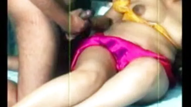 પુખ્ત સેકસી વીડીયો સેકસી માં masturbates માં શૃંગારિક લૅંઝરી