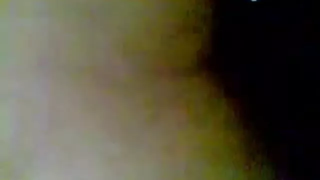 રશિયન પોર્ન માણસ fucks એક યુવાન સેકસી 14 વિદ્યાર્થી