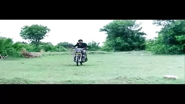 થાઈ મસાજ પોર્ન સાથે બે હીન્દી સેકસી પીચર